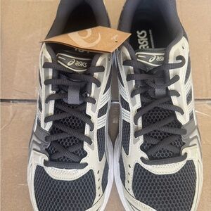 ASICS Gray Athletic Shoes